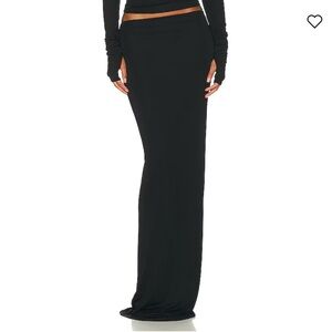 Helsa Matte Jersey Slim Skirt